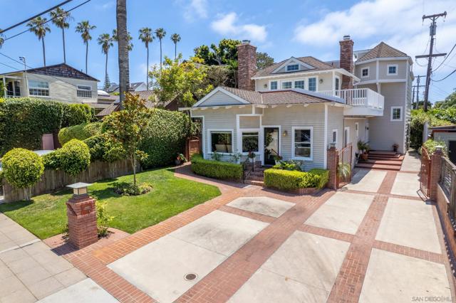 7824 Exchange Pl, La Jolla CA: https://media.crmls.org/mediaz/9cb5e321-60c8-49e1-af06-da946e937b9f.jpg