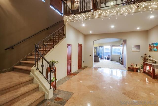13037 Yerba Valley Way, Lakeside CA: https://media.crmls.org/mediaz/9cb622c8-f685-4655-842f-2baf8135718f.jpg