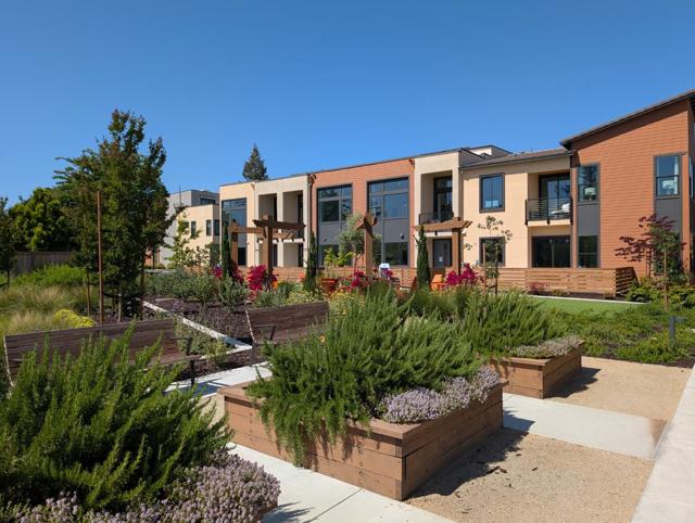 11050 Maple Place, Saratoga CA: https://media.crmls.org/mediaz/9cb63158-6445-42e7-90fc-12bf051e7af4.jpg