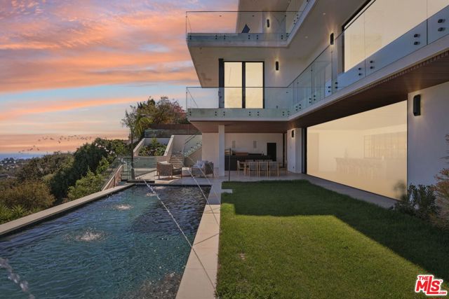 2180 Stradella Road, Los Angeles CA: https://media.crmls.org/mediaz/9cb64810-7e91-44fc-8e01-95fd5e2e895f.jpg