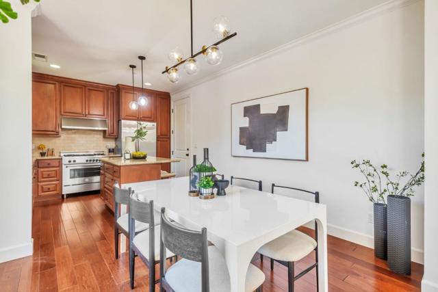 1601 Kentfield Avenue, Redwood City CA: https://media.crmls.org/mediaz/9cb6a229-e1fe-4187-855c-d9c72e20292a.jpg