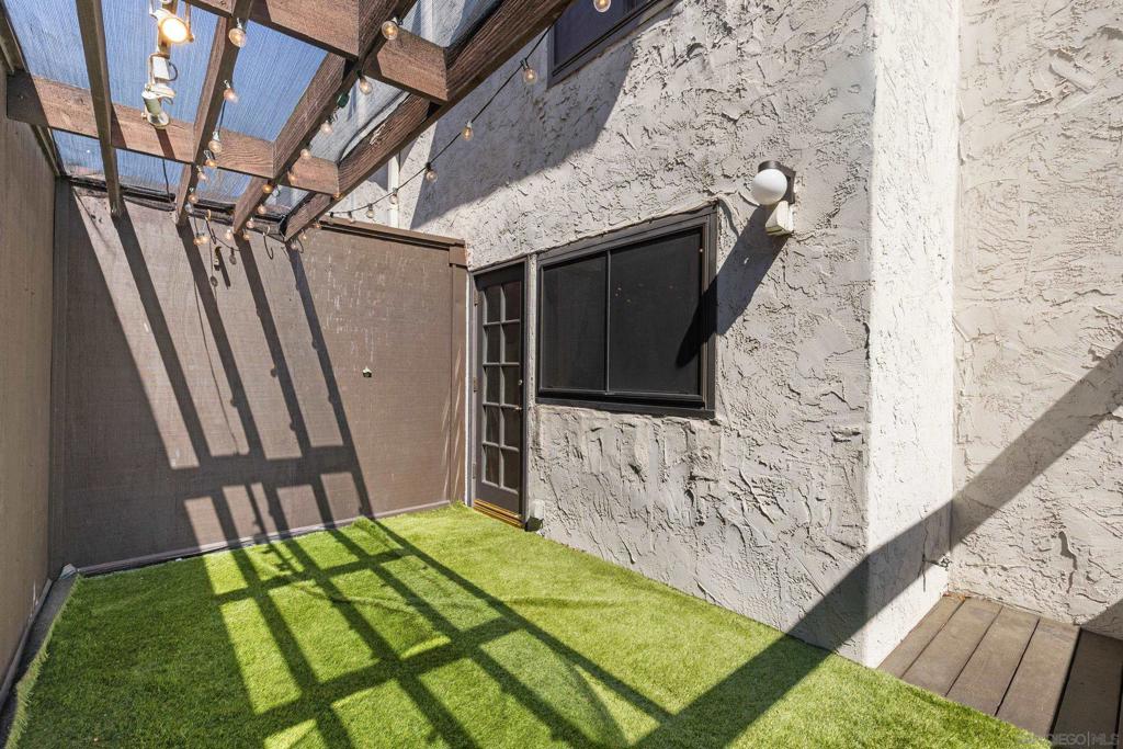 3938 Voltaire St - photo 12