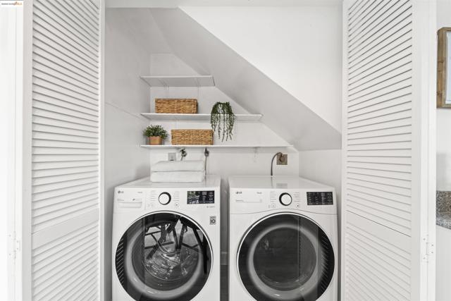 2326 D St, Hayward CA: https://media.crmls.org/mediaz/9cb82828-9e8c-4027-8194-2aa9c4102893.jpg