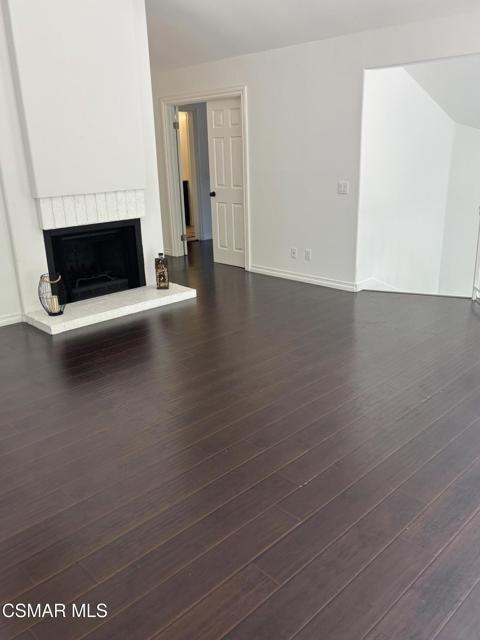 6457 Winona Court, Oak Park CA: https://media.crmls.org/mediaz/9cb93f23-60f6-4d7b-87ca-f9179a7a7916.jpg