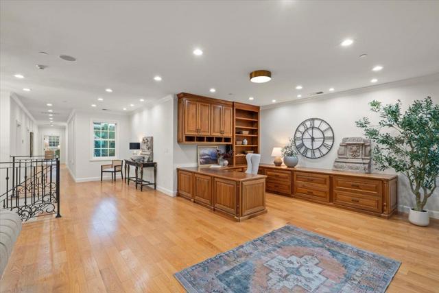 1750 Vista Del Sur, Gilroy CA: https://media.crmls.org/mediaz/9cb9e885-e15e-47ad-95b8-8143328fdfad.jpg