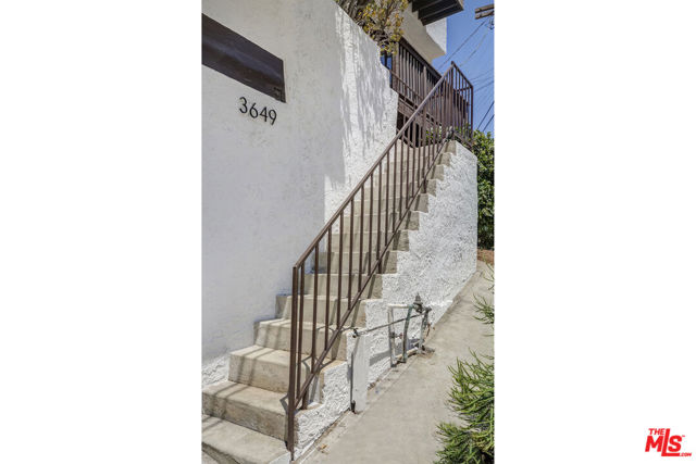 3649 Division Street, Los Angeles, California 90065, 3 Bedrooms Bedrooms, ,2 BathroomsBathrooms,Single Family Residence,For Sale,Division,24427843