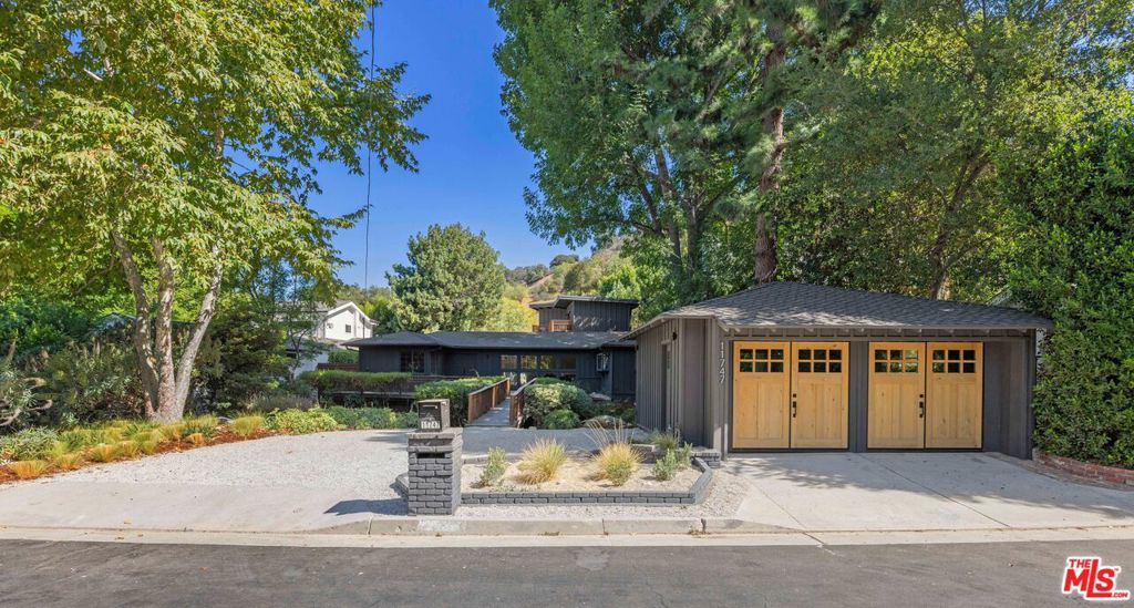 11747 Canton Place