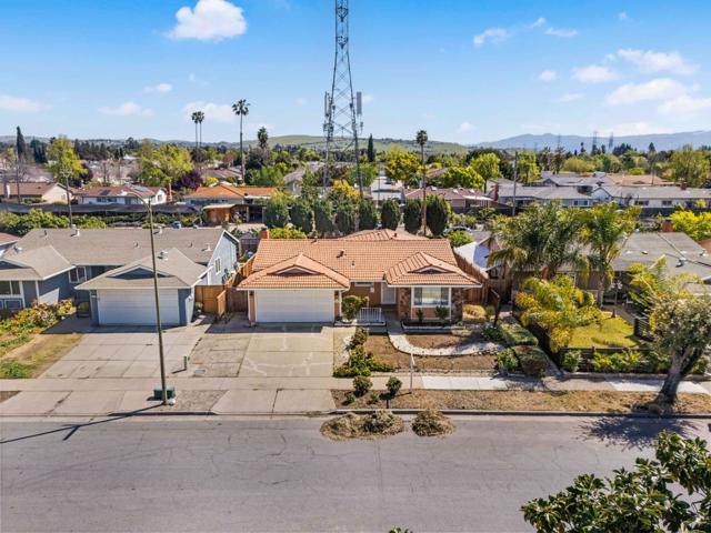 2496 Sturla Drive, San Jose CA: https://media.crmls.org/mediaz/9cbae690-d7e2-4fc3-a462-ad7305967f3c.jpg