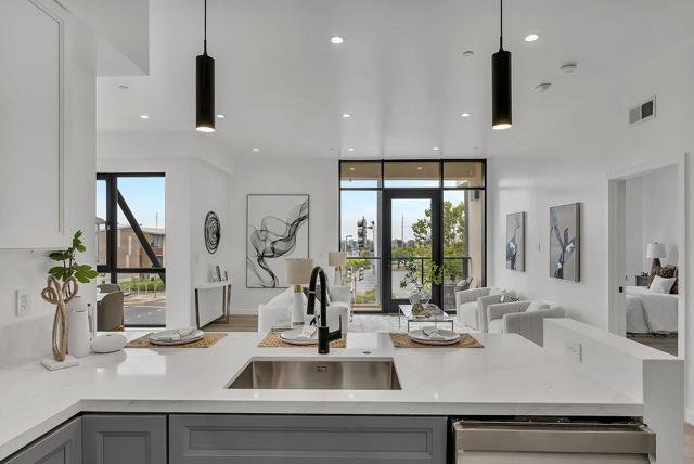 889 McLellan Drive, South San Francisco CA: https://media.crmls.org/mediaz/9cbb34dc-2fa5-4c70-80ed-057bcf0b99ae.jpg