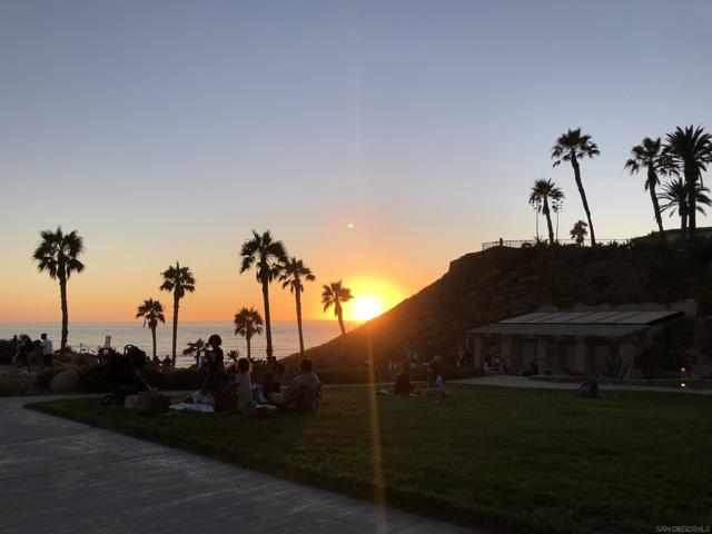 505 N Cedros, Solana Beach CA: https://media.crmls.org/mediaz/9cbc3161-9589-4c6a-b49c-ac1a6d21de8b.jpg