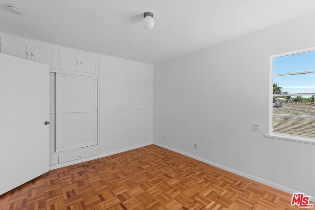 MLS #25587447 image #17