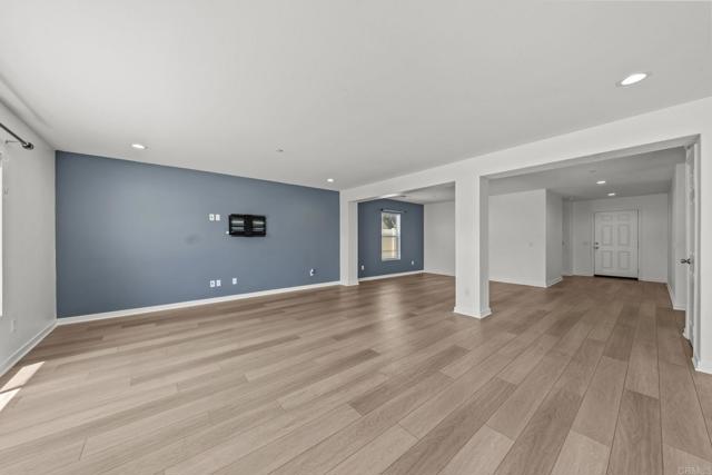 Image 15 of 59 For 28339 Levi Way