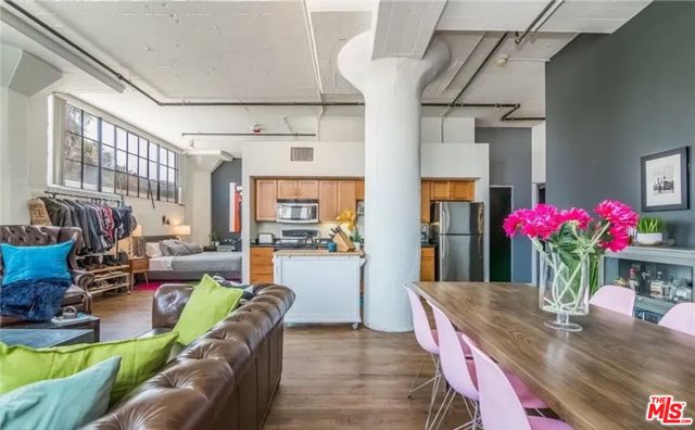 Image 1 of 25 For 420 San Pedro Street 224