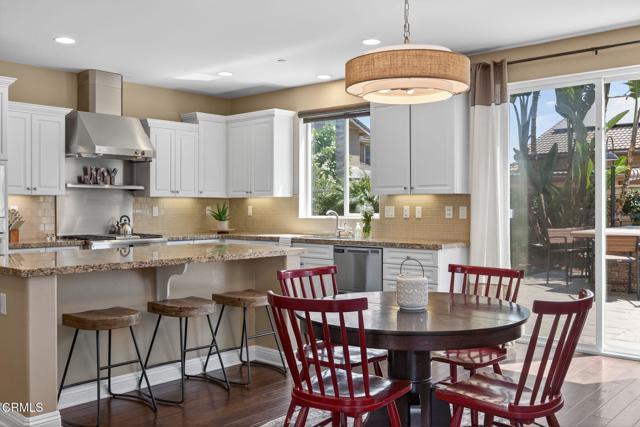 474 Park Cottage Place, Camarillo CA: https://media.crmls.org/mediaz/9cbffc93-dacd-4981-b8a1-63d372606f49.jpg