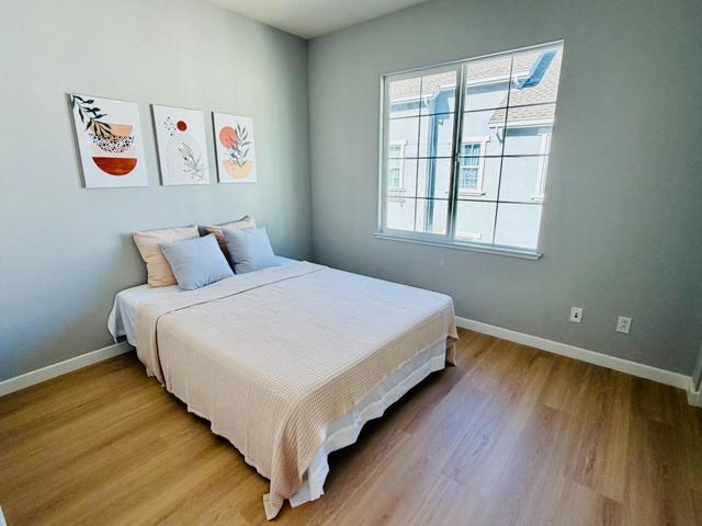 562 Montego Terrace, Sunnyvale CA: https://media.crmls.org/mediaz/9cc058fd-0b6e-4efd-9a96-eea6b2a2d8b9.jpg