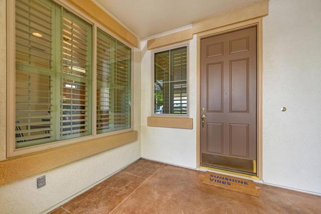1817 Barn Valley Lane, Lincoln CA: https://media.crmls.org/mediaz/9cc1083c-60f4-4d6b-b537-cb657e5b68dd.jpg