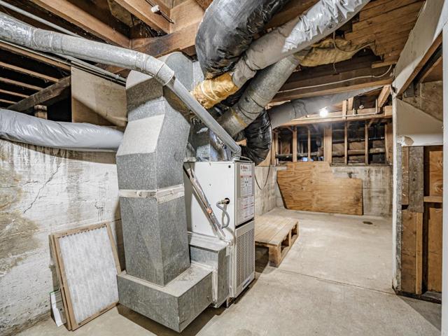 35 Sycamore Street, Watsonville CA: https://media.crmls.org/mediaz/9cc14121-1f52-4bc2-a49d-0907677ebaf2.jpg