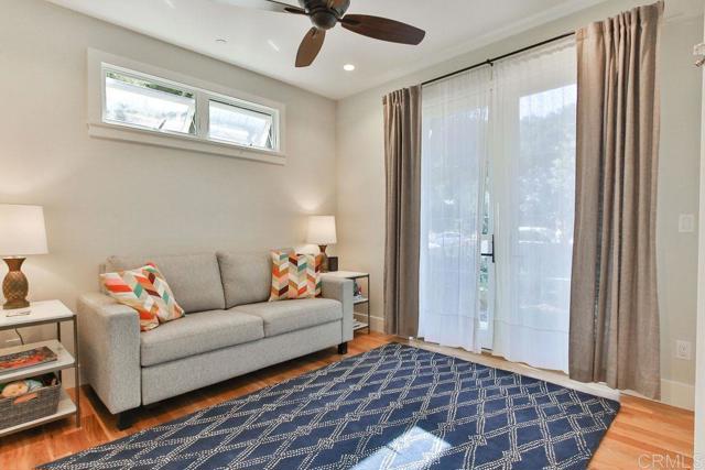 Detail Gallery Image 7 of 39 For 573 H, Coronado,  CA 92118 - 3 Beds | 3 Baths