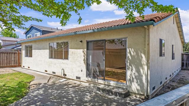 93 Barnes Lane, Fremont CA: https://media.crmls.org/mediaz/9cc3f549-27f5-4a01-b5db-b27997dbd210.jpg