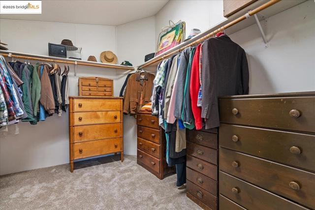 2325 Taylor Rd, Bethel Island CA: https://media.crmls.org/mediaz/9cc4613c-1c57-4b72-af0a-32c629b00460.jpg