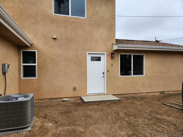 750 N Citrus Avenue, Vista CA: https://media.crmls.org/mediaz/9cc46692-1fb5-4774-a669-474ed5f60abc.jpg