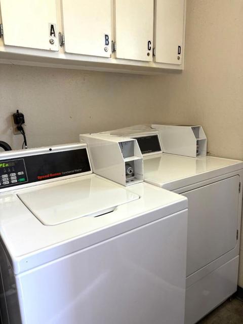 1270 Civic Center Drive, Santa Clara CA: https://media.crmls.org/mediaz/9cc4ee4f-fb49-4b68-944f-88b51b0607b2.jpg
