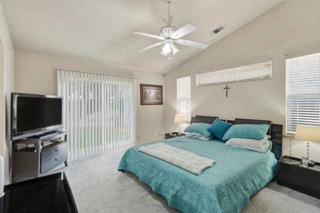 1883 College Greens Drive, Los Banos CA: https://media.crmls.org/mediaz/9cc59cd1-5da6-433b-923f-2ae514b1c0d9.jpg