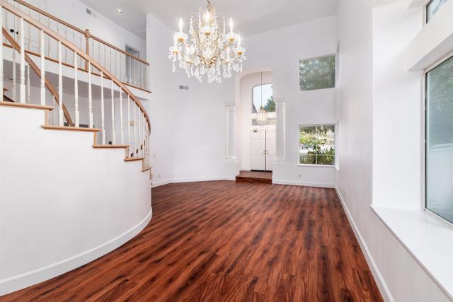 Detail Gallery Image 13 of 55 For 11605 Windcrest Ln, San Diego,  CA 92128 - 4 Beds | 3 Baths