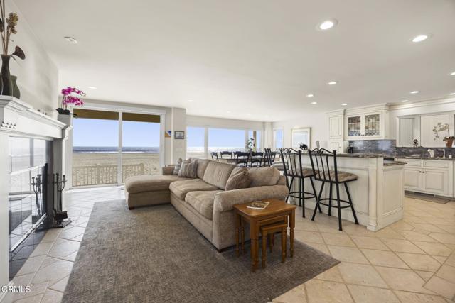 Detail Gallery Image 9 of 62 For 4177 Ocean Dr, Oxnard,  CA 93035 - 3 Beds | 3/1 Baths
