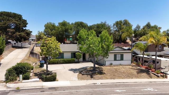 931 Rutgers Ave, Chula Vista CA: https://media.crmls.org/mediaz/9cc67ef8-1a64-42f9-9458-cdc46842dc5b.jpg