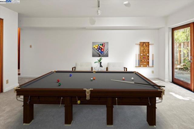 3554 Arcadian Ct, Castro Valley CA: https://media.crmls.org/mediaz/9cc67fd4-dea7-4cec-a953-a13e217ae836.jpg