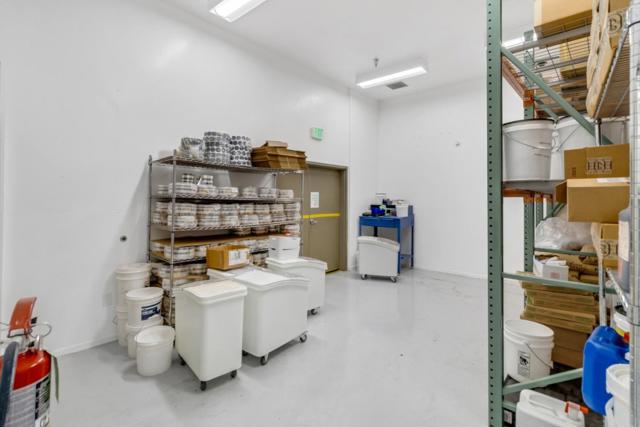 Image 19 of 45 For 991 Industrial Way