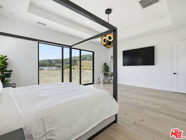 Image 28 of 54 For 12061 Northstar Lane