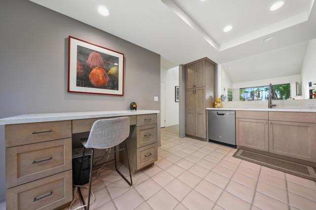 54624 Shoal Creek, La Quinta CA: https://media.crmls.org/mediaz/9cc8afd8-b4b3-4d38-a6f1-df36e53becb8.jpg