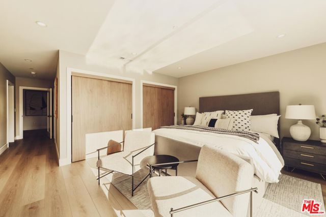 5725 Katherine Avenue, Sherman Oaks CA: https://media.crmls.org/mediaz/9cc8f7de-b20a-45a5-a605-95301bd13ea3.jpg