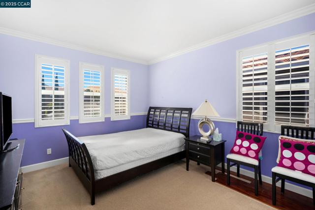 1426 Santa Teresa Dr, Pittsburg CA: https://media.crmls.org/mediaz/9cc9386b-7e4d-48fa-90db-37ddb34e26dc.jpg