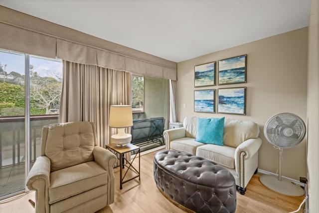 1562 Camino Del Mar, Del Mar CA: https://media.crmls.org/mediaz/9cc983a3-6d65-4f35-8e27-22e1d98562cb.jpg