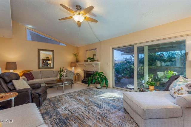 Detail Gallery Image 5 of 24 For 1324 Melia St, Camarillo,  CA 93010 - 4 Beds | 2 Baths