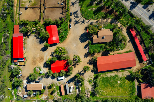 Detail Gallery Image 20 of 24 For 19030 Santa Rosa Mine Rd, Perris,  CA 92570 - 7 Beds | 5 Baths