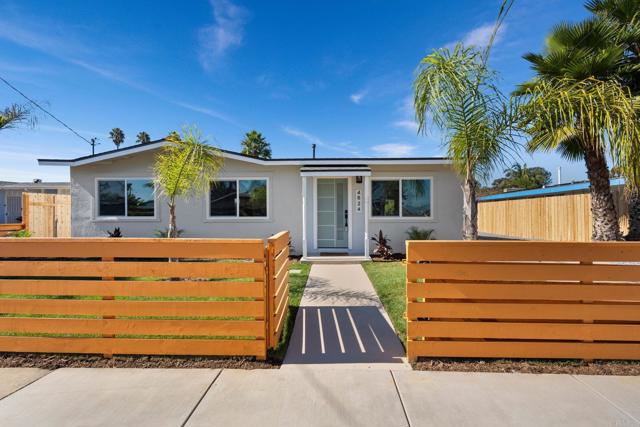 4824 Siesta Drive, Oceanside CA: https://media.crmls.org/mediaz/9ccbb26d-229f-4aab-b607-646b74033724.jpg