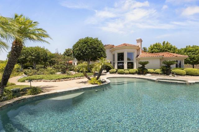 14963 Huntington Gate Drive, Poway CA: https://media.crmls.org/mediaz/9cccb266-f59d-4221-97a6-ec73fc7a820d.jpg