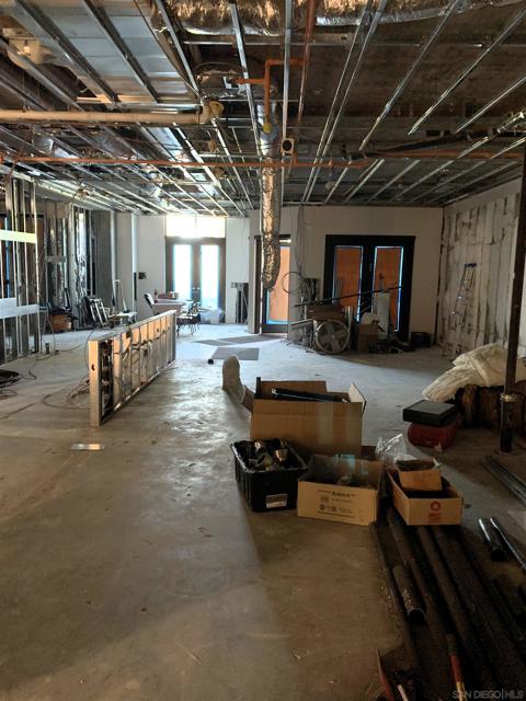 2500 6th Ave, San Diego CA: https://media.crmls.org/mediaz/9cccd45f-6efa-47f4-a7e8-3a0b943fd079.jpg