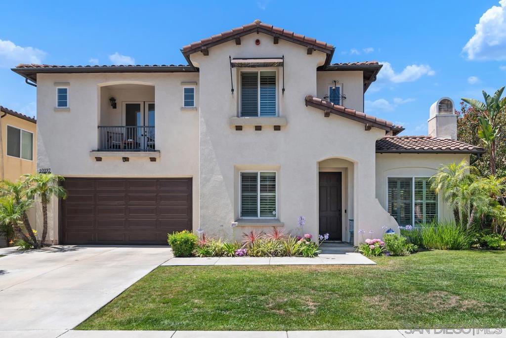 10237 Paseo De Linda