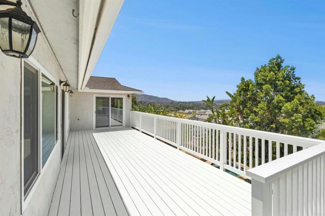 17058 Cloudcroft Drive, Poway CA: https://media.crmls.org/mediaz/9ccf69cf-8064-4b9b-88d8-8ed840771f8c.jpg