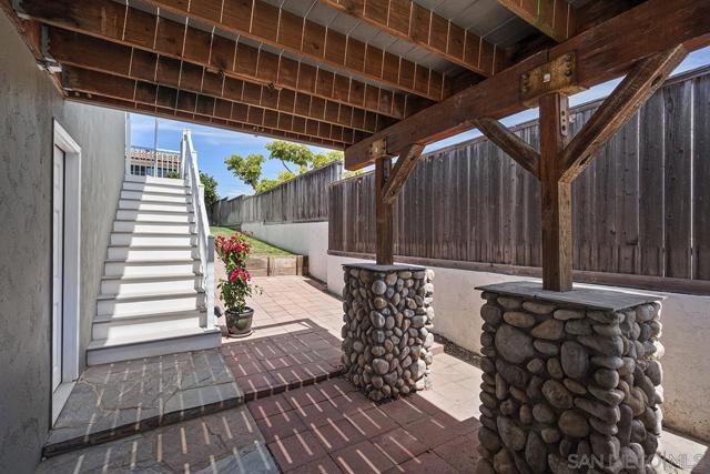 3428 Garrison St, San Diego CA: https://media.crmls.org/mediaz/9ccfd962-b6cf-4ed0-b6b3-06f918c6effe.jpg