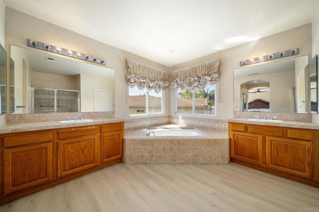 Detail Gallery Image 36 of 49 For 3748 Cavern Pl, Carlsbad,  CA 92010 - 5 Beds | 3 Baths