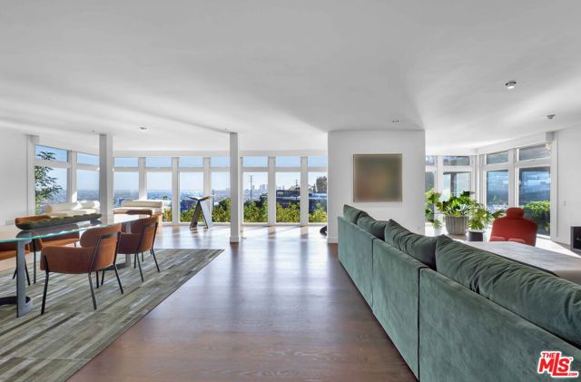 8450 Carlton Way, Los Angeles CA: https://media.crmls.org/mediaz/9cd1eca5-add2-471b-b65d-1cde0138a966.jpg