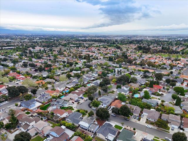 2828 Monte Cresta Way, San Jose CA: https://media.crmls.org/mediaz/9cd203f8-fd08-4448-a608-1d94f20c5688.jpg