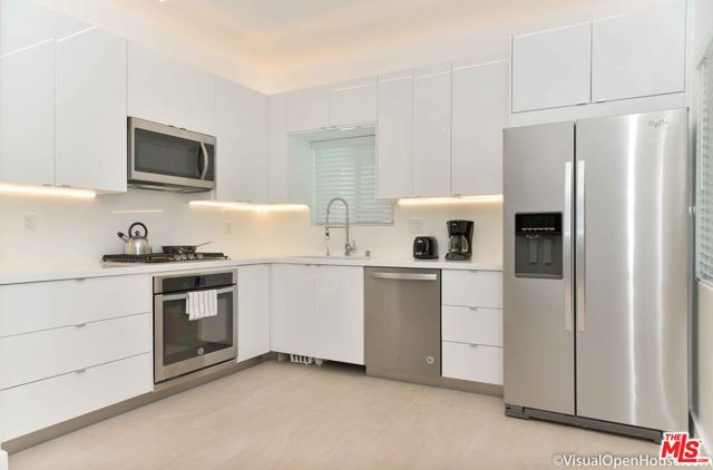 1818 Thayer Avenue, Los Angeles CA: https://media.crmls.org/mediaz/9cd24324-8a26-4a98-a2bd-7ad2eb46485d.jpg