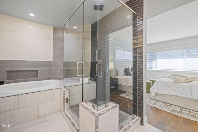 MLS #V1-33427 image #40